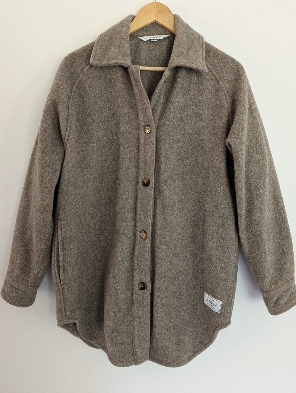 Anian Manufacturing The Loft Coat Sandstone Wool Size Small